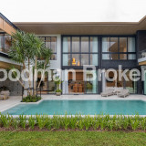 An object #549 - miniature 2