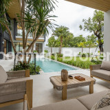 An object #549 - miniature 4