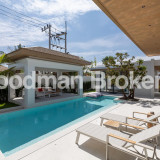 An object #552 - miniature 3