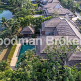 An object #573 - miniature 4