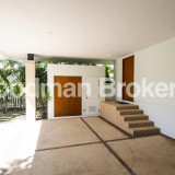 An object #575 - miniature 4